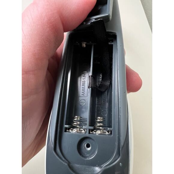 Bop It! Handheld Electronic Game Twist and Pull Hasbro 2015 Works - Picture 4 of 6